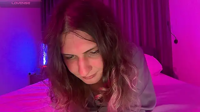 alicepinkhead - AlicePinkhead's free webcam - UK Sex Cams