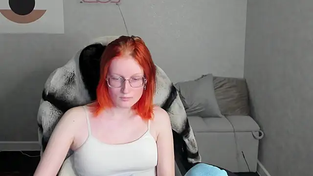 ElizabethHarpper webcam