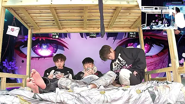 xiaohuangren01's room