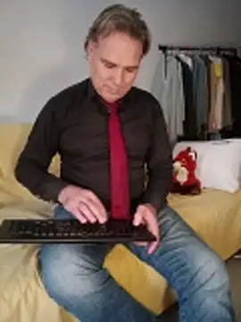 Saysomething3 webcam