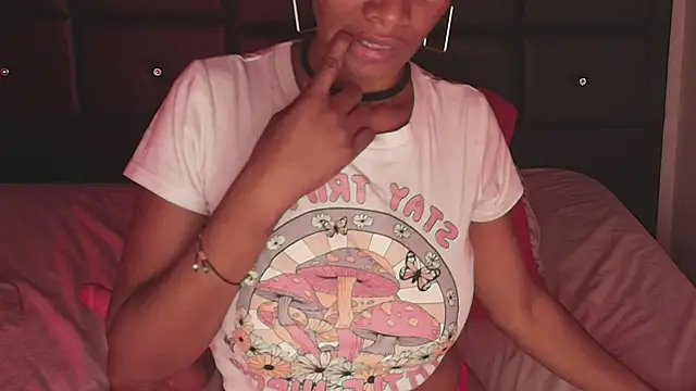 sashabrianna99 - SashaBrianna99's free webcam