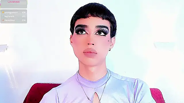 miss-saraii - Miss-Saraii's free webcam