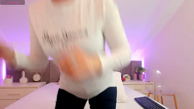 ashleystorm_ - AshleyStorm_'s free webcam