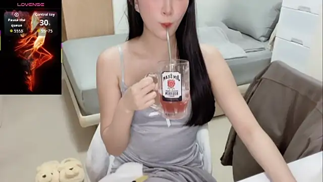 sexyy8818 - Sexyy8818's free webcam