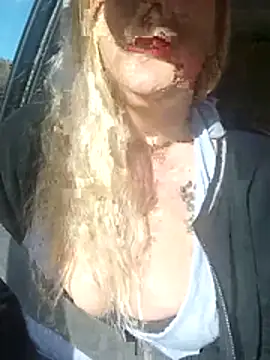 beccideluxe - BecciDeluxe's free webcam