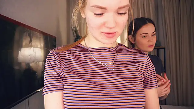 ellenreeves - EllenReeves's free webcam