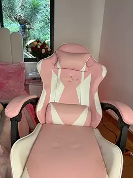 Webcam Model (Alison_Ivanova)  is live.Free join now!