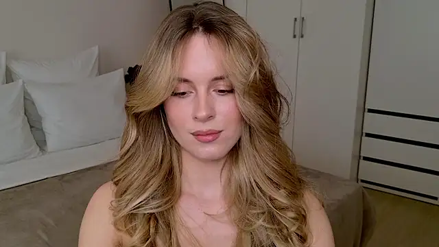 rozzitabedberry - RozzitaBedberry's free webcam - UK Sex Cams