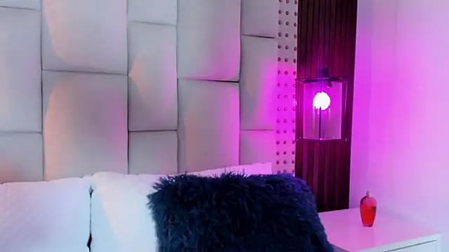 vannepettite_ webcam