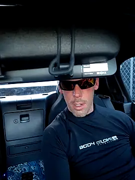 john19893 (Ask my age) - Have video sex off of here