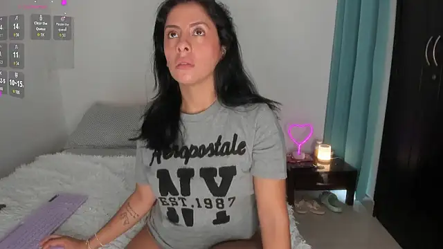 _lucianapalmer webcam