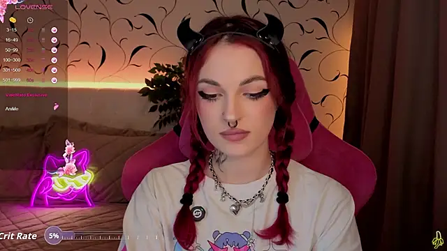 bratziedarsie - BratzieDarsie's free webcam