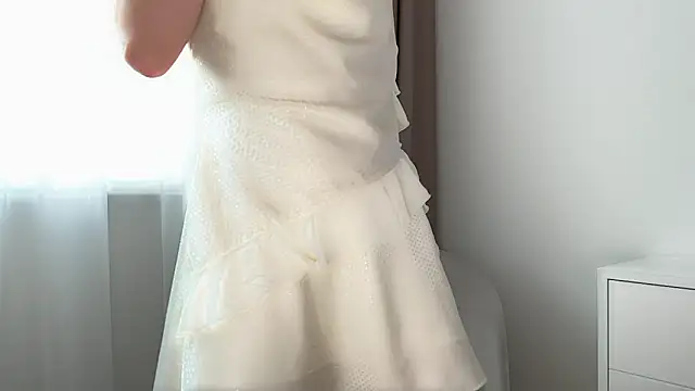 shyschoolgirl - ShySchoolGirl's free webcam - UK Sex Cams