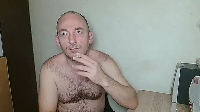 johan___barker (Ask my age) - HORNY CUM