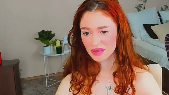 ChristinaConteeree webcam