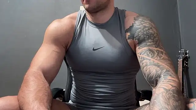 Mr_YourGod webcam