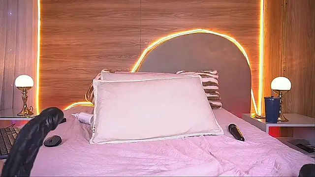 alexaa_walker webcam