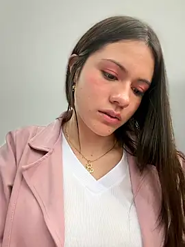 CHARLOTTE__05 webcam