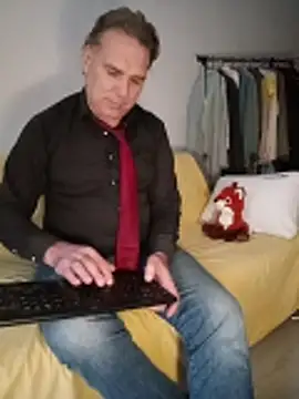 Saysomething3 webcam