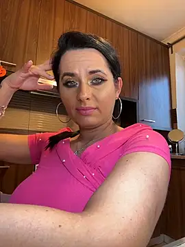 Hotmomcheckk_ webcam