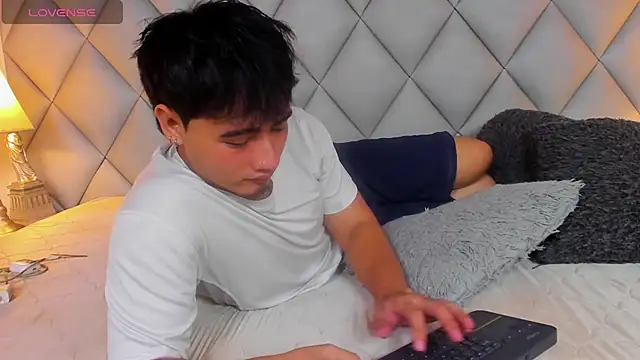 Clement_Reyes webcam