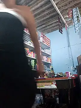 lorenasex (G milf) - 🤫see My ass i'm 4 store😈