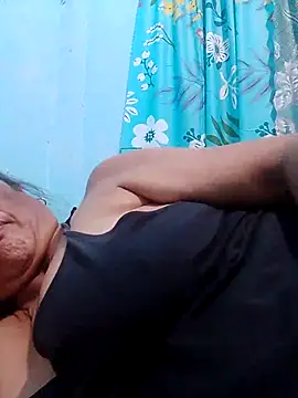 sexylizzy4u - Sexylizzy4u's free webcam