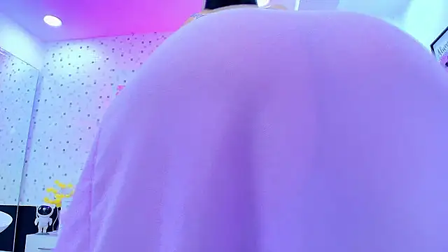 julietareyess - JulietaReyess's free webcam