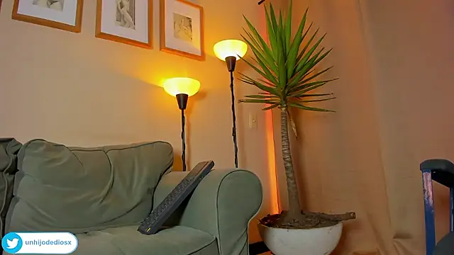 Ackerman_Eren_ webcam