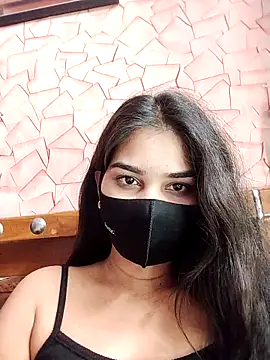 Webcam Model (babydoll7172)  is live.Free join now!