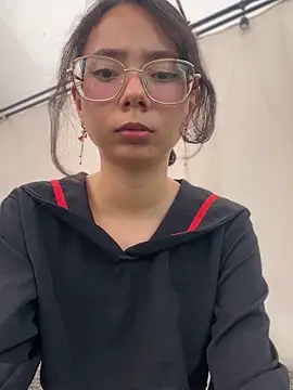 alicia-petite webcam