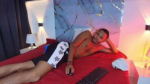 Latinblack_98 webcam