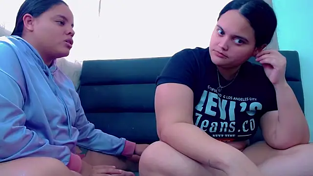 brunnette_hot webcam