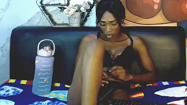 Ebonypreciousx webcam