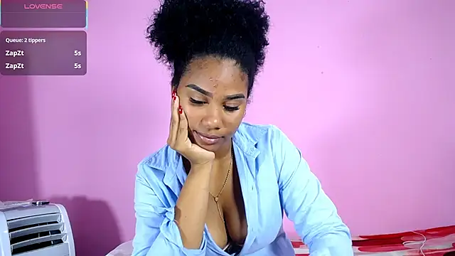 hillary_queen - Hillary_queen's free webcam - UK Sex Cams