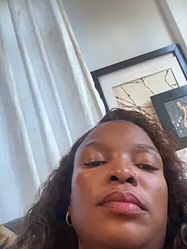 Webcam Model (slimcateee)  is live.Free join now!