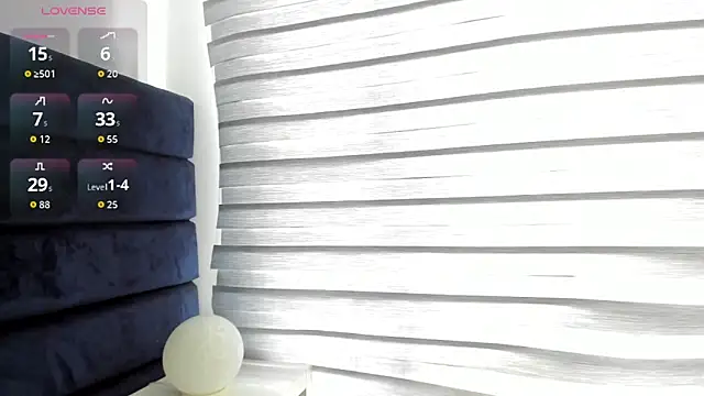 melanie_roux__ webcam