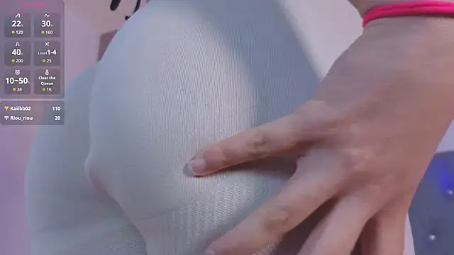 aprildreams19 webcam