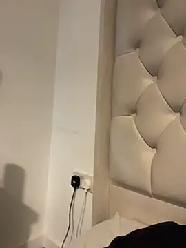 Kinkycouple142 webcam