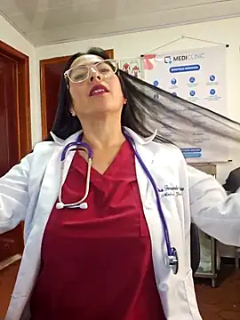 justsamantha_ - JustSamantha_'s free webcam - UK Sex Cams