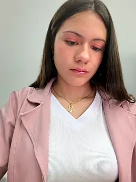 CHARLOTTE__05 webcam