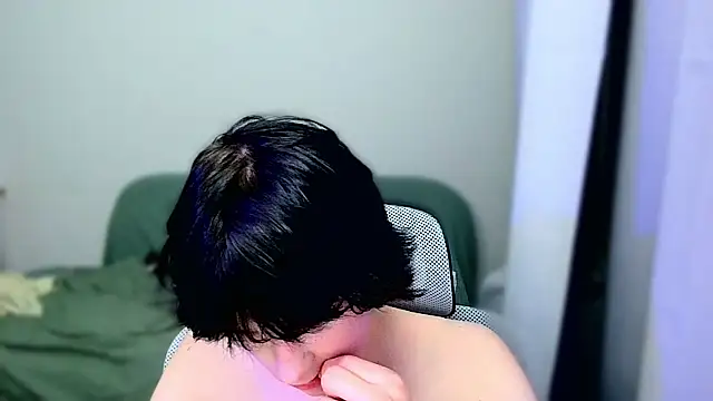 LeonBoykisser webcam