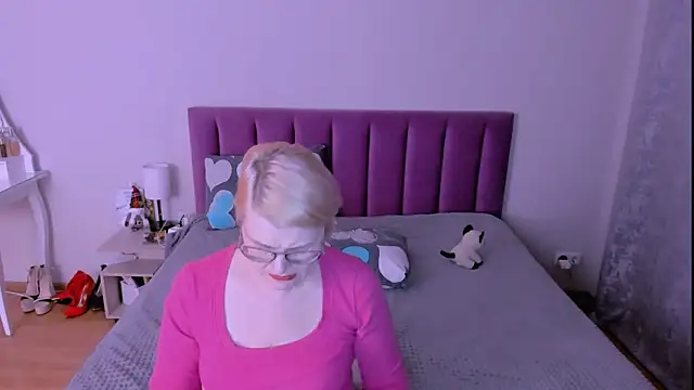 sabrinamacmarren - Sabrinamacmarren's free webcam - UK Sex Cams