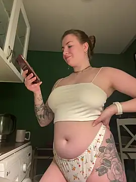 Webcam Model (MayaMystic)  is live.Free join now!