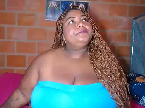 bustyboobsperver webcam