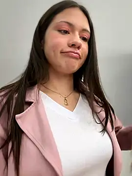 CHARLOTTE__05 webcam