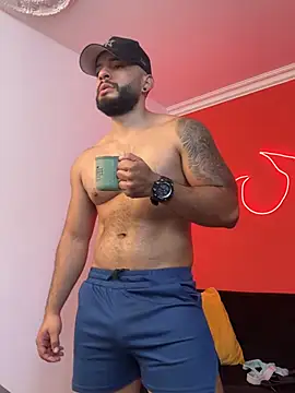 mike_savage3 (M young) - Put some oil anf big muscles show