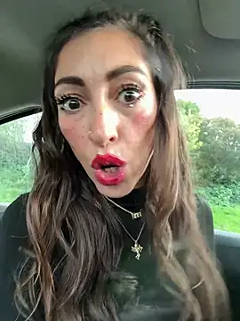 Amani_thewolf webcam