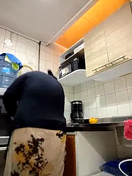 Webcam Model (Natasha_miilf)  is live.Free join now!