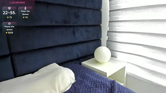 melanie_roux__ webcam